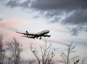 Самолёт, летевший в Санкт-Петербург, экстренно приземлился в Кольцово