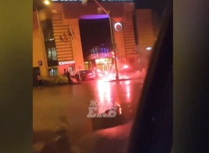 В Екатеринбурге неизвестные запустили опасный салют