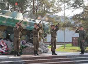 В Каменске-Уральском провожают в вечность двух погибших на СВО земляков