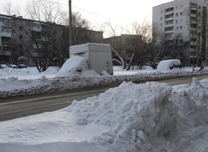 Власти Екатеринбурга рассказали, как можно избавиться от сугробов