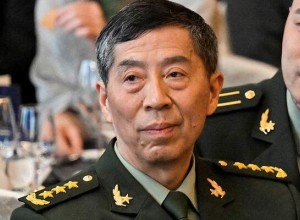 Ли Шанфу сняли с должности министра обороны КНР