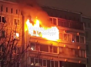 Сразу две квартиры горели в доме на Родонитовой в Екатеринбурге 