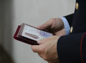 Сотрудники Центра медицины катастроф получили в Екатеринбурге ведомственные награды ГИБДД 