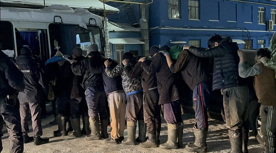 В Свердловскую область приехали сотни тысяч мигрантов