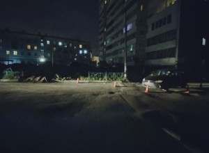 На Химмаше десятки водителей угодили в яму-ловушку и пробили колёса