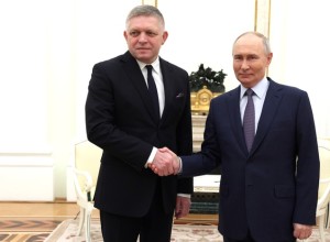 Фицо назвал отсутствие авиасообщения между Европой и Россией частью «железного занавеса»