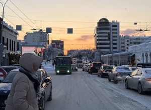 Власти Екатеринбурга прокомментировали очередной транспортный коллапс