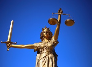 Госдума приняла закон об изъятии имущества за фейки о ВС РФ
