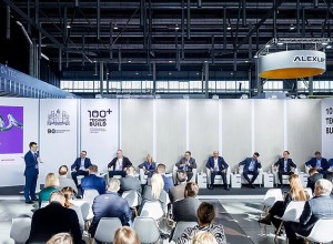 «Ъ»: Модератором пленарной сессии 100+ TechnoBuild станет Дмитрий Дибров