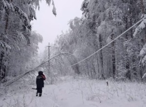 В оставшемся без света и воды Дегтярске введен режим ЧС