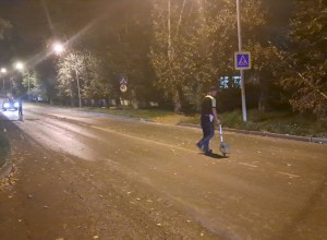 В Екатеринбурге мотоциклист сбил 12-летнюю девочку и уехал с места происшествия