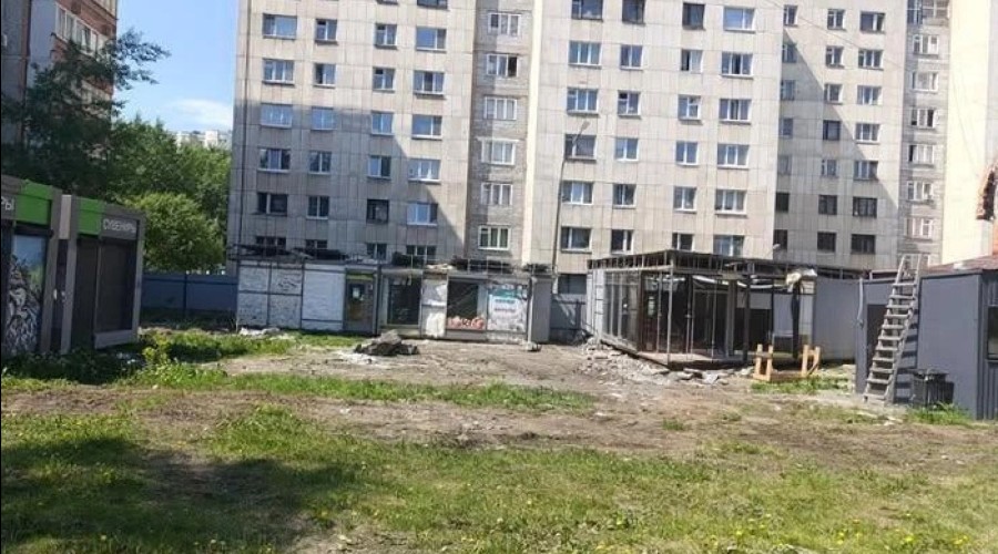Во Втузгородке обнаружили кладбище демонтированных киосков