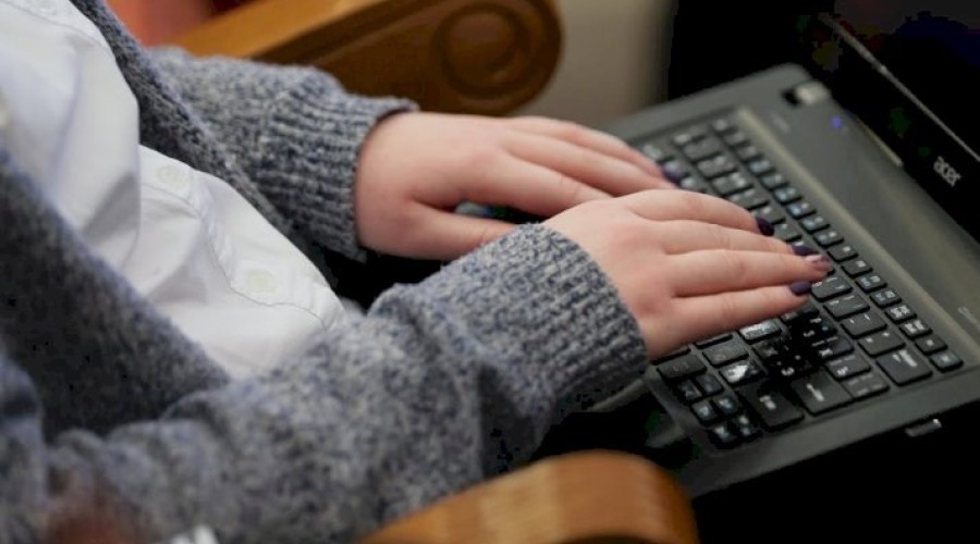 В интернет-голосовании на выборах в думу Екатеринбурга победила «Единая Россия». ЦИФРЫ 