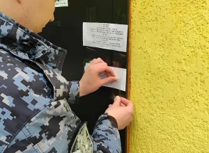 Судебные приставы закрыли школу в Свердловской области