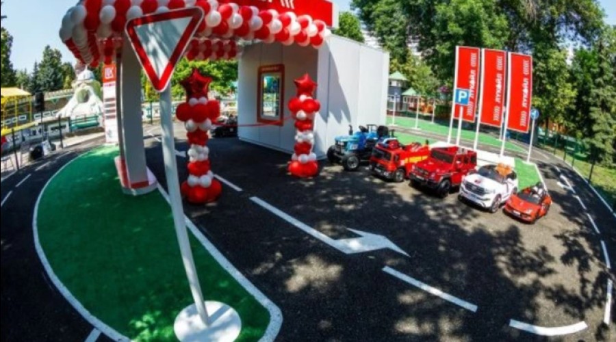 В Екатеринбурге строят заправку, которой вы никогда не сможете воспользоваться