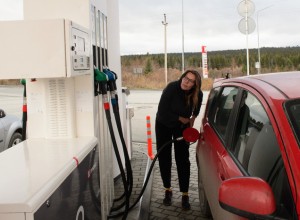В Екатеринбурге подешевел бензин