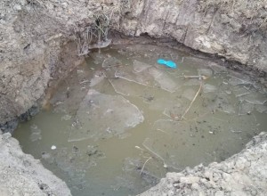 В свердловском городе 9-летний ребёнок провалился в яму и утонул