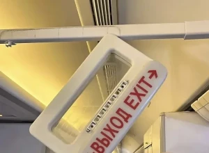 Пьяный екатеринбуржец устроил погром в самолёте из Таиланда