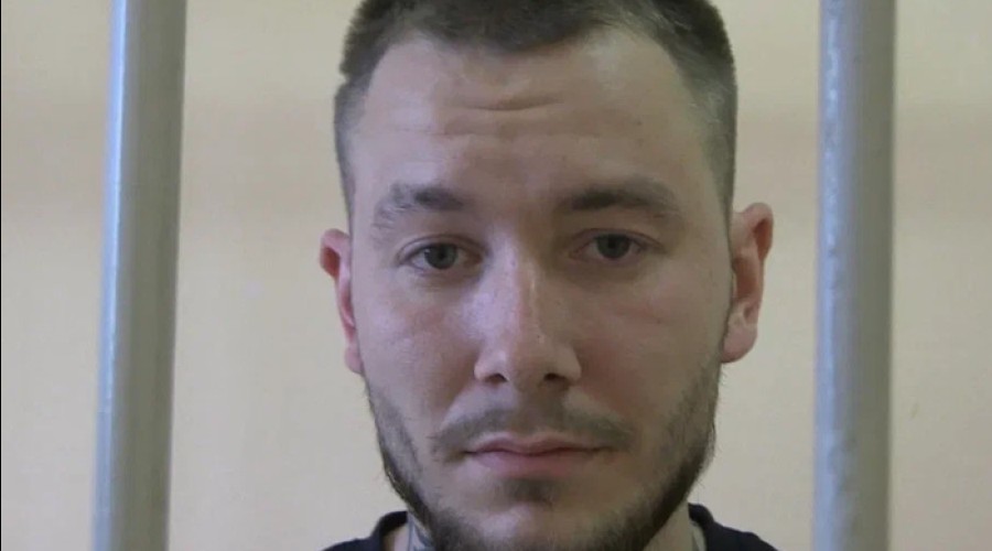 В Екатеринбурга полиция задержала «курьера Центробанка» с номером на шее