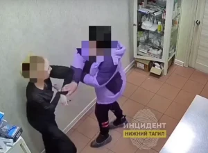 «Ты че, животина тупорылая?» В Нижнем Тагиле посетительница ветклиники напала на администратора