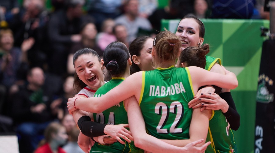 На домашней площадке в Нижнем Тагиле