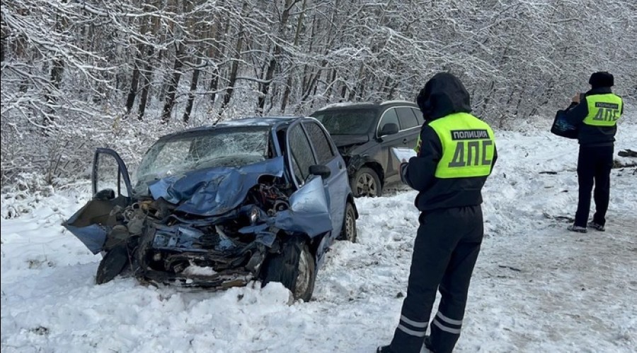 На Тюменском тракте в лобовом столкновении погибла водитель «Матиза»