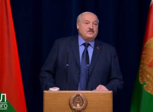 «Отбросим все иллюзии». Лукашенко призвал белорусов ментально готовиться к войне