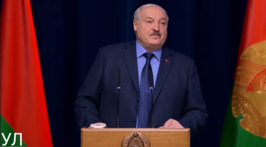 «Отбросим все иллюзии». Лукашенко призвал белорусов ментально готовиться к войне