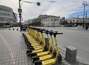 Родители подростка заплатят екатеринбурженке крупную сумму за наезд на электросамокате