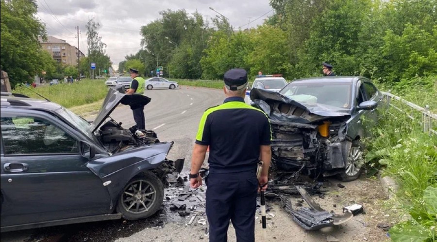 Четыре человека пострадали в Нижнем Тагиле по вине пьяного водителя встречной машины