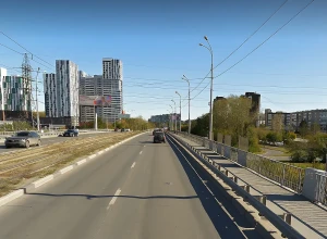 Движение по Малышевскому мосту ограничат до конца месяца