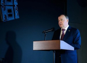 Мэр Екатеринбурга Орлов готовит отставку главы крупного района