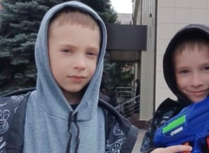В Свердловской области ищут двух маленьких братьев-близнецов. Их украл отец