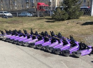 Екатеринбург стал одним из лидеров по числу подростков, заблокированных за езду на электросамокатах