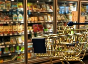 Россиян предупредили о значительном росте цен на основные товары в октябре