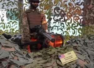 Выставка трофейного украинского оружия открылась в ОДО в Екатеринбурге