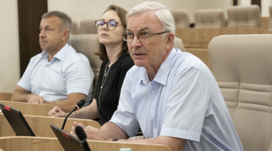 Экс-вице-мэр Екатеринбурга предложил создавать рабочие места для школьников на заводах