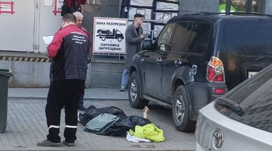 На ВИЗе прохожие обнаружили труп