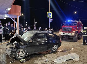 Девочка, чудом выжившая в страшной аварии в Ревде, сделала первые шаги после случившегося
