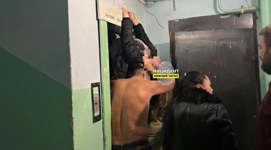 «Туловище болталось на 1-ом, а ноги уже на 2-ом»: в Нижнем Тагиле маму с младенцем «зажевало» в лифте