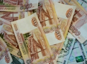 Ограничить перевод рублей за границу предложили в России