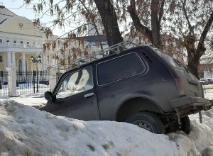 Водителей предупредили о штрафах за использование шин с шипами