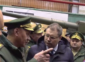 «Вы кончайте дурака валять». Шойгу в Екатеринбурге раскритиковал предприятие ОПК за низкие темпы