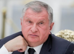Сечин подверг критике налоговую политику Минфина