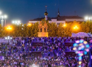 В торговом центре Екатеринбурга бесплатно выступят звезды