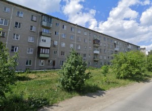 Екатеринбуржцы пожаловались на соседа, который не даёт им жить