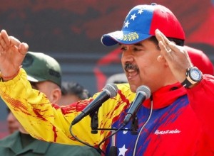 Президент Венесуэлы назвал Зеленского клоуном после критики папы римского