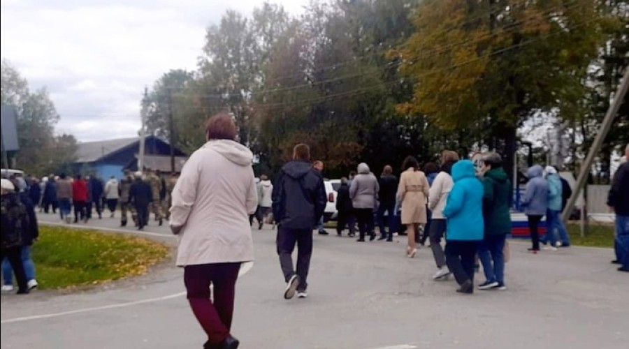 В Свердловской области всё село пришло на похороны участника СВО