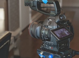 «Люди на улицах и кладбище». В Екатеринбурге ищут массовку для съемок фильма