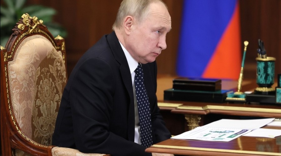 Песков: Ни одна страна в мире не способна выдержать санкции Запада. Кроме России